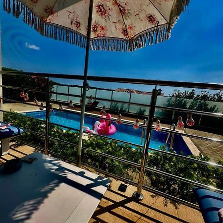 La Casa De Papel Villa ลาบิน ภายนอก รูปภาพ
